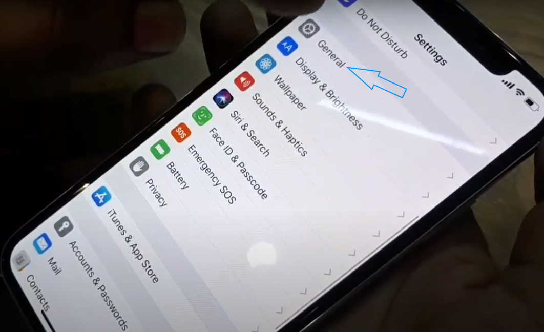 How to Turn LED Flash Notification On/Off iPhone X/XS/XR