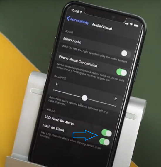 turn on led flash notification on iphone 11 pro max